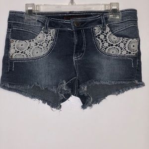 No boundaries jeans shorts